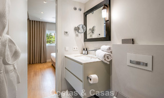 Luxueus gerenoveerd 3-slaapkamer appartement te koop in Puente Romano, op Marbella’s Golden Mile 805737 