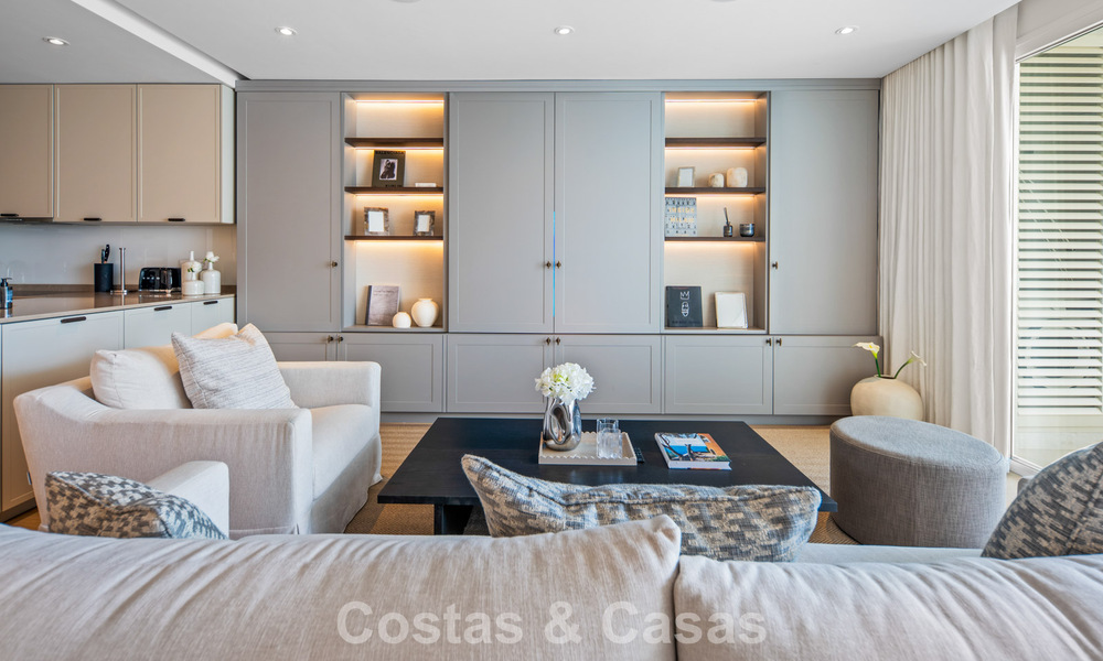 Luxueus gerenoveerd 3-slaapkamer appartement te koop in Puente Romano, op Marbella’s Golden Mile 805764