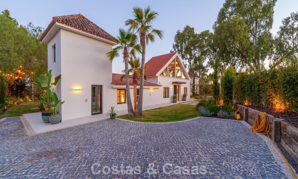 Luxueuze, gelijkvloerse villa met verwarmd zwembad te koop, beachside nabij Puerto Banus en San Pedro, Marbella 805783