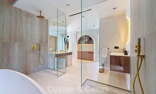 Luxueuze, gelijkvloerse villa met verwarmd zwembad te koop, beachside nabij Puerto Banus en San Pedro, Marbella 805807 