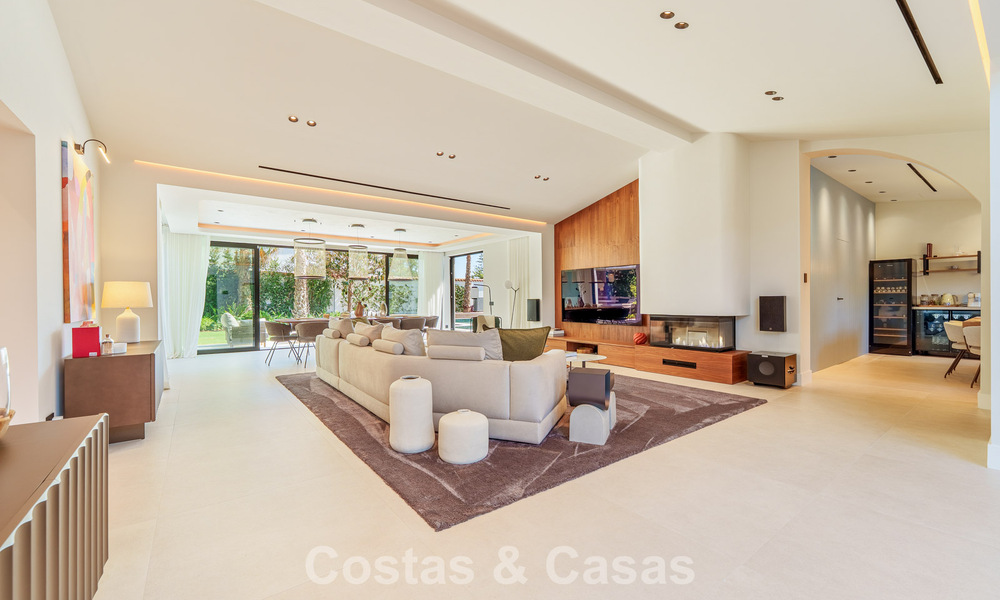 Luxueuze, gelijkvloerse villa met verwarmd zwembad te koop, beachside nabij Puerto Banus en San Pedro, Marbella 805823
