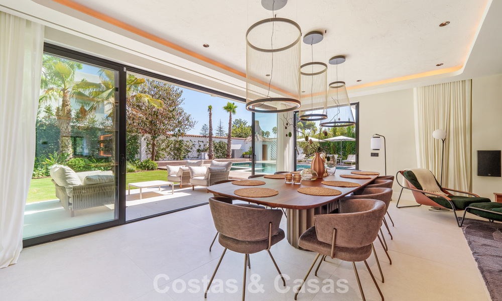 Luxueuze, gelijkvloerse villa met verwarmd zwembad te koop, beachside nabij Puerto Banus en San Pedro, Marbella 805829