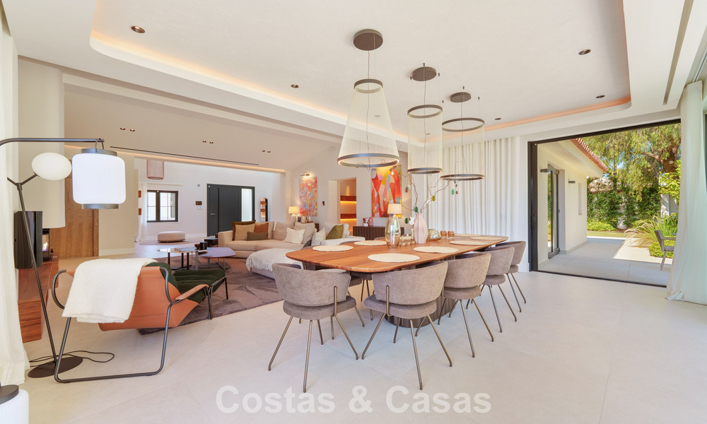 Luxueuze, gelijkvloerse villa met verwarmd zwembad te koop, beachside nabij Puerto Banus en San Pedro, Marbella 805830