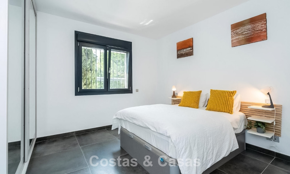 Moderne Spaanse villa met een groot zwembad te koop in Nueva Andalucia, Marbella 805924