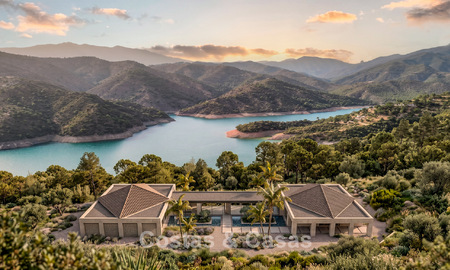 Luxe totaalrenovatieproject met privé-schiereiland en panoramisch zicht op het meer te koop in Istan, Marbella 805854