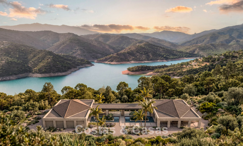 Luxe totaalrenovatieproject met privé-schiereiland en panoramisch zicht op het meer te koop in Istan, Marbella 805854