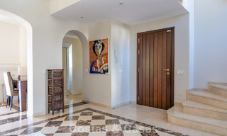 Ruime, Andalusische villa met zeezicht te koop in El Rosario, ten oosten van Marbella centrum 805956 