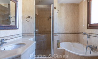 Ruime, Andalusische villa met zeezicht te koop in El Rosario, ten oosten van Marbella centrum 805963 