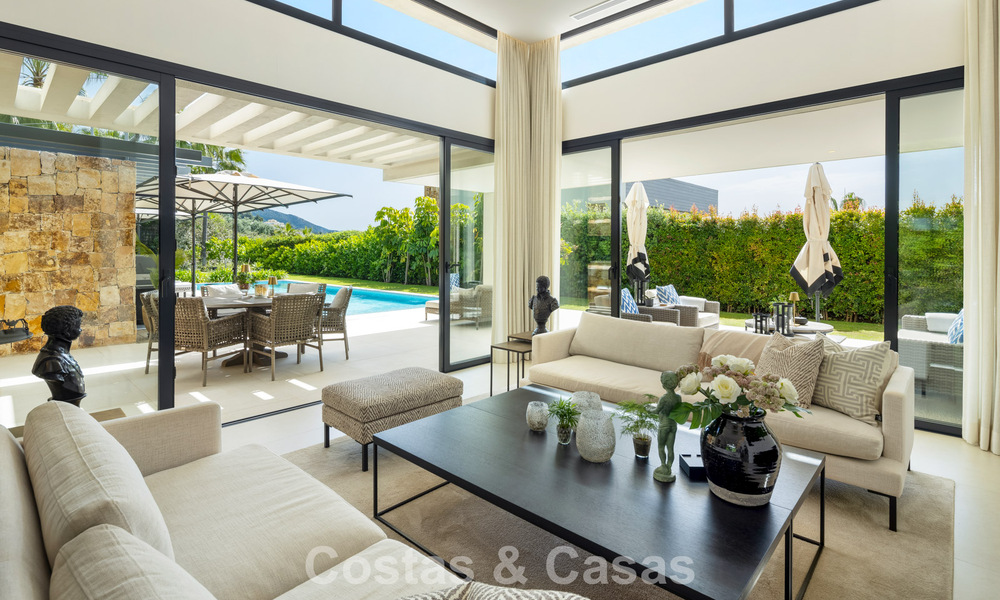 Luxe moderne villa met zeezicht te koop in Nueva Andalucia’s golfvallei, Marbella 806076