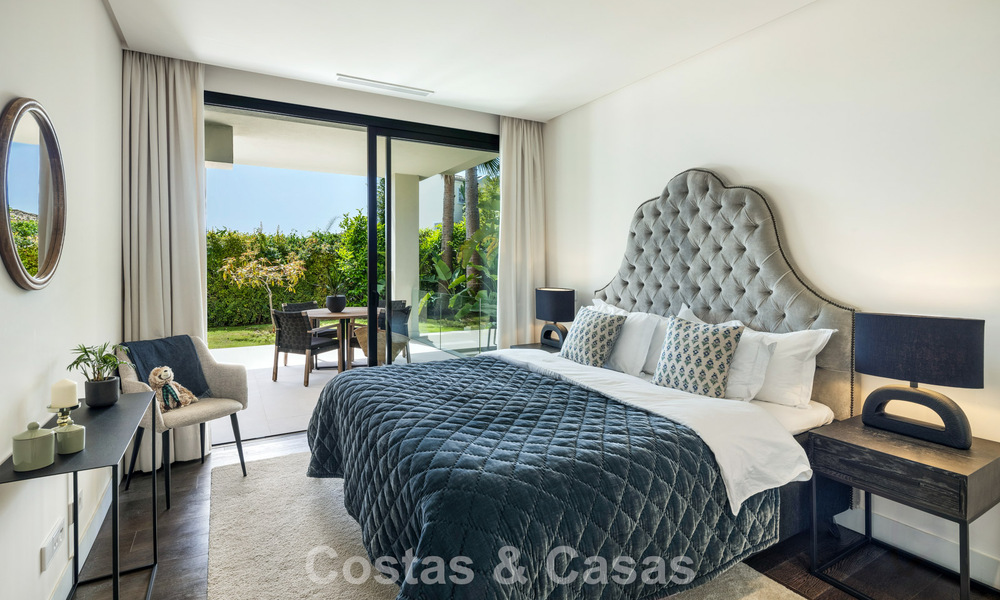 Luxe moderne villa met zeezicht te koop in Nueva Andalucia’s golfvallei, Marbella 806081