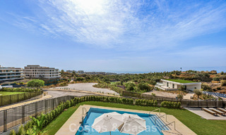 Nieuw duplex appartement met panoramisch zeezicht te koop op de New Golden Mile tussen Marbella en Estepona 806114 
