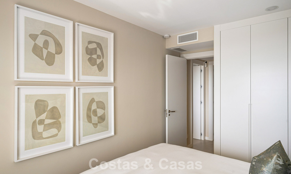 Nieuw duplex appartement met panoramisch zeezicht te koop op de New Golden Mile tussen Marbella en Estepona 806115