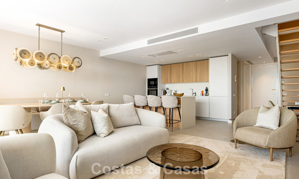 Nieuw duplex appartement met panoramisch zeezicht te koop op de New Golden Mile tussen Marbella en Estepona 806118