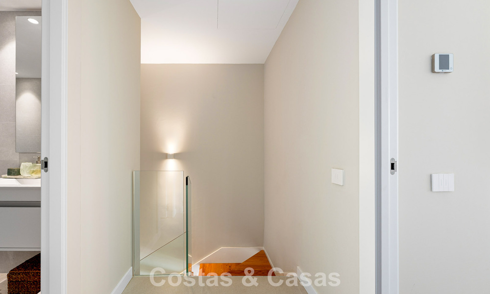 Nieuw duplex appartement met panoramisch zeezicht te koop op de New Golden Mile tussen Marbella en Estepona 806139