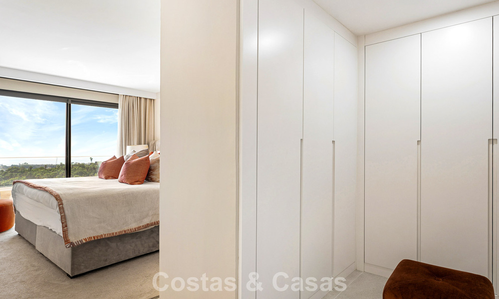 Nieuw duplex appartement met panoramisch zeezicht te koop op de New Golden Mile tussen Marbella en Estepona 806142