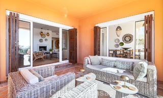 Volledig gerenoveerd appartement met panoramisch zeezicht te koop in de golfvallei van Nueva Andalucia, Marbella 806149 