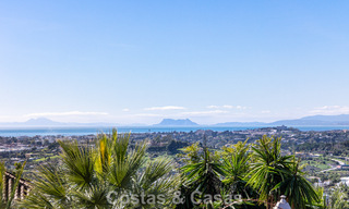 Volledig gerenoveerd appartement met panoramisch zeezicht te koop in de golfvallei van Nueva Andalucia, Marbella 806164 