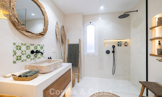 Volledig gerenoveerd appartement met panoramisch zeezicht te koop in de golfvallei van Nueva Andalucia, Marbella 806167 