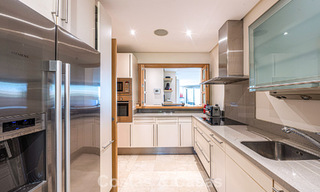 Exclusief gelijkvloers appartement met privétuin te koop op de Golden Mile van Marbella 806198 