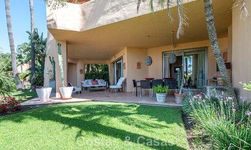Exclusief gelijkvloers appartement met privétuin te koop op de Golden Mile van Marbella 806228