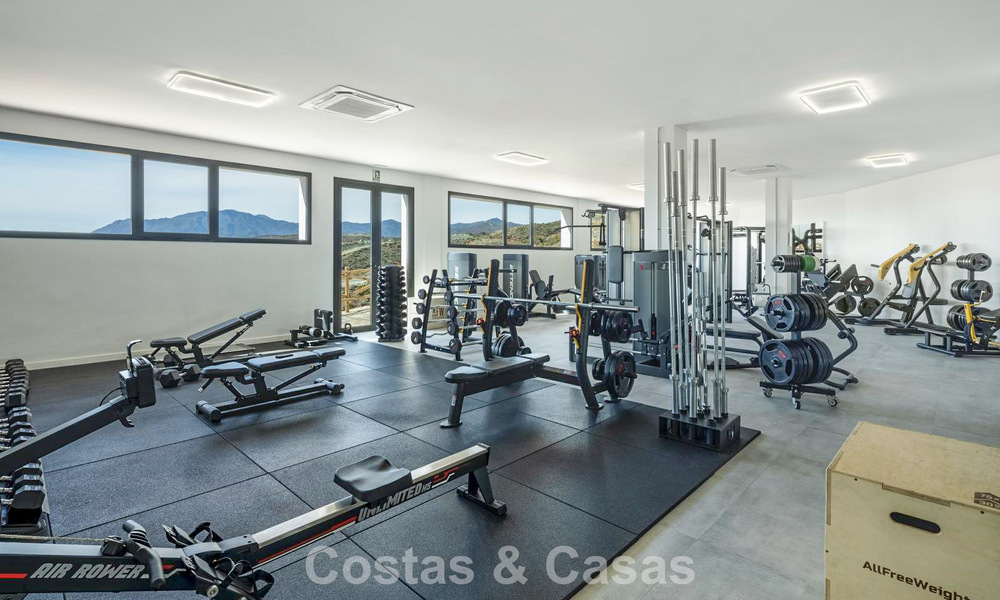 Instapklaar, ruim appartement te koop in een resort-achtig complex in Andalusische architectuur in Marbella - Benahavis 806239