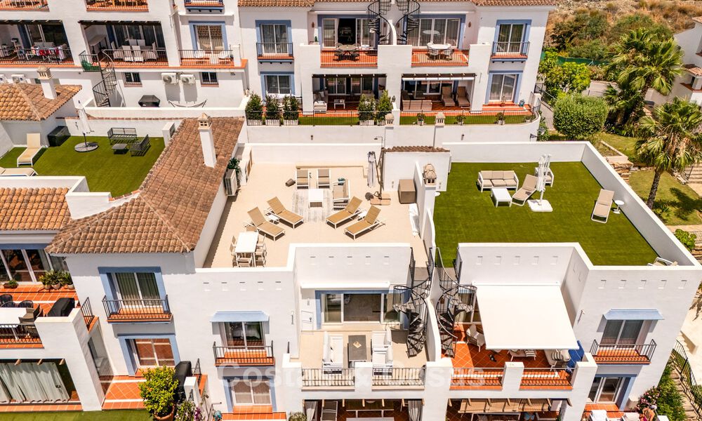 Instapklaar, ruim appartement te koop in een resort-achtig complex in Andalusische architectuur in Marbella - Benahavis 806241