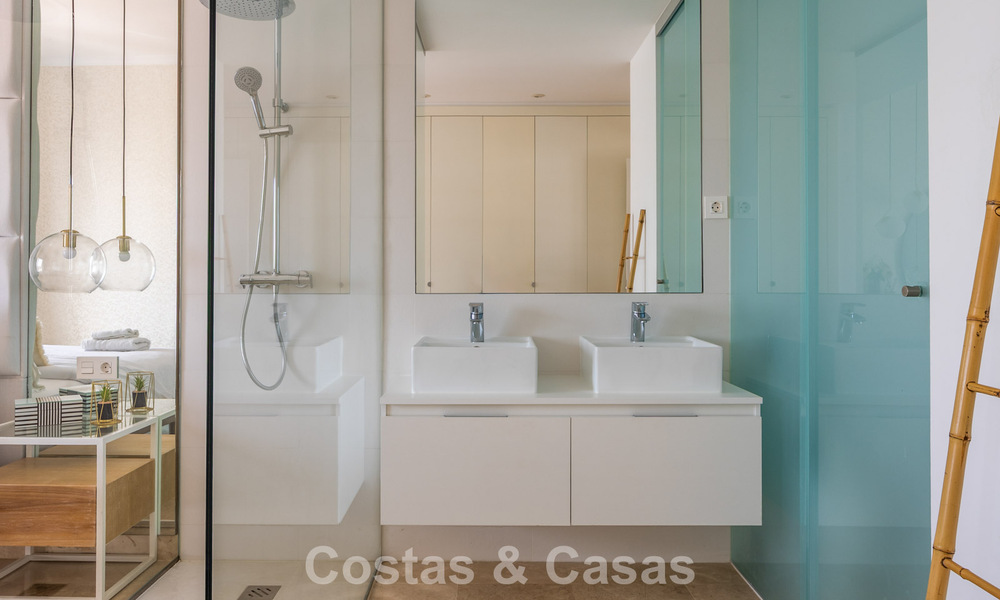 Instapklaar, ruim appartement te koop in een resort-achtig complex in Andalusische architectuur in Marbella - Benahavis 806248