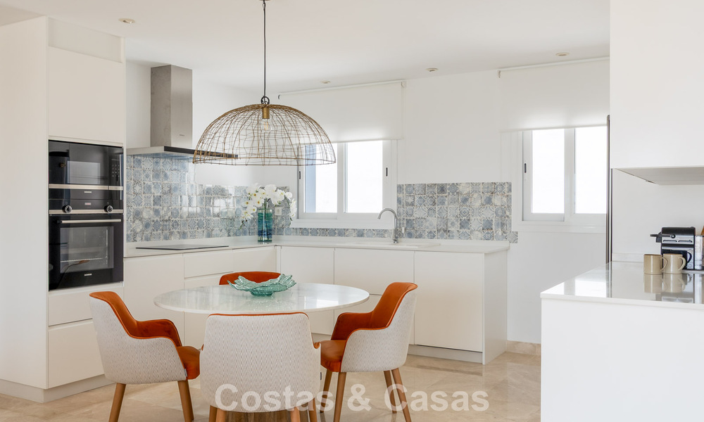 Instapklaar, ruim appartement te koop in een resort-achtig complex in Andalusische architectuur in Marbella - Benahavis 806261