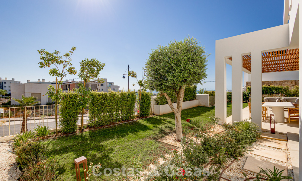 Moderne luxevilla met zeezicht te koop in El Higueron, Fuengirola - Costa del Sol 806263