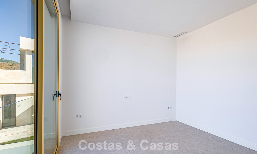 Moderne luxevilla met zeezicht te koop in El Higueron, Fuengirola - Costa del Sol 806267