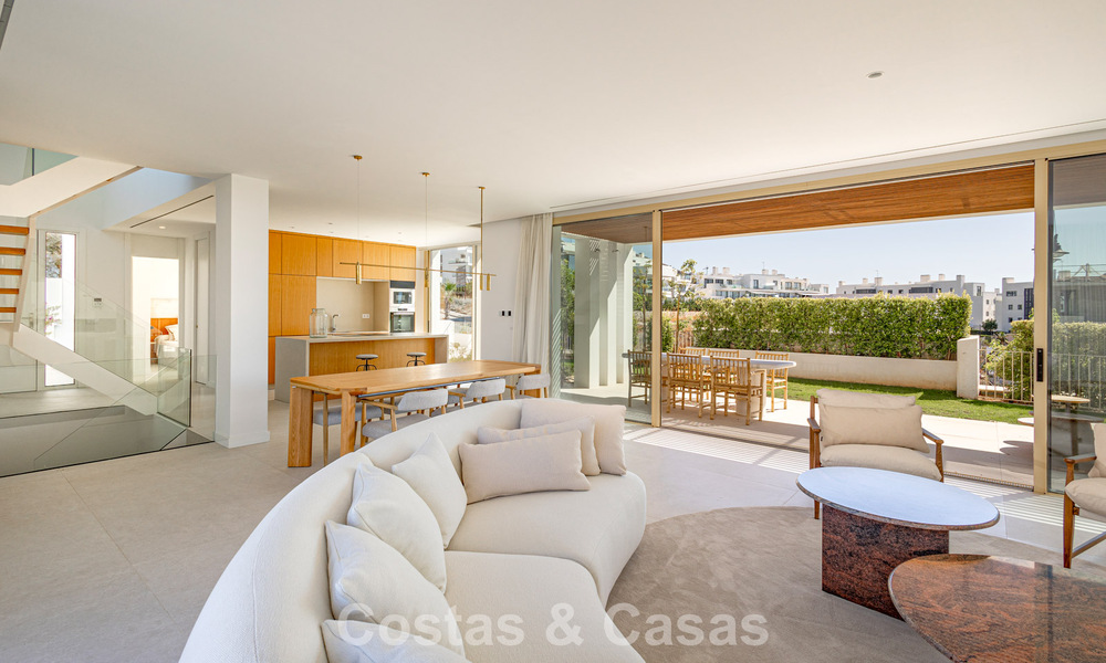 Moderne luxevilla met zeezicht te koop in El Higueron, Fuengirola - Costa del Sol 806280