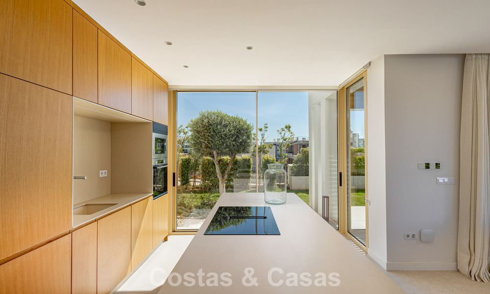Moderne luxevilla met zeezicht te koop in El Higueron, Fuengirola - Costa del Sol 806283