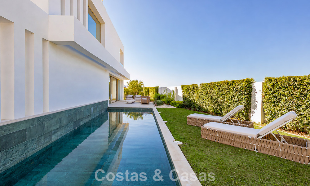 Moderne luxevilla met zeezicht te koop in El Higueron, Fuengirola - Costa del Sol 806286