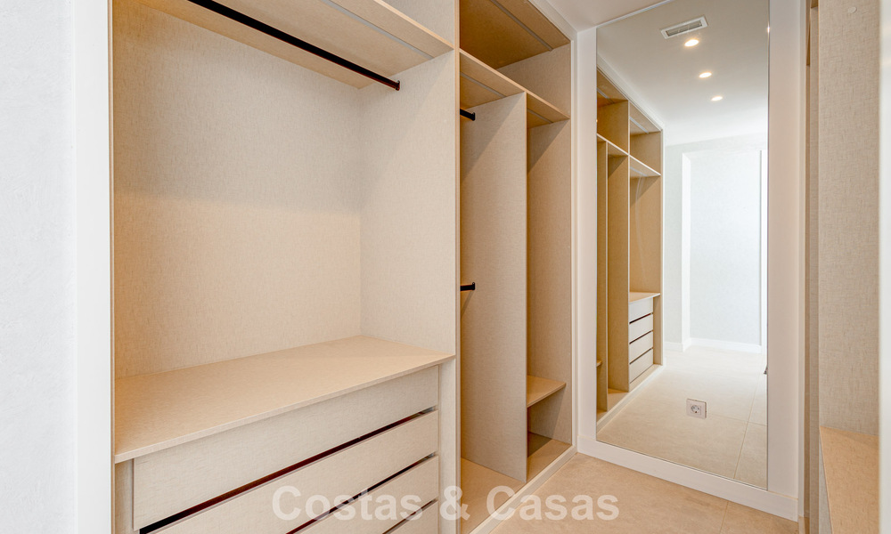 Moderne luxevilla met zeezicht te koop in El Higueron, Fuengirola - Costa del Sol 806296