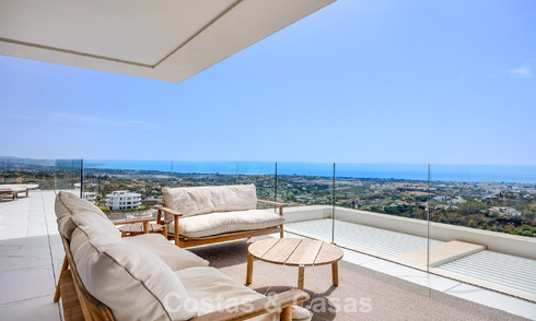 First-class apartment with panoramic sea views for sale in a gated boutique development in Marbella - Benahavís 806605