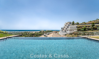 First-class apartment with panoramic sea views for sale in a gated boutique development in Marbella - Benahavís 806702 