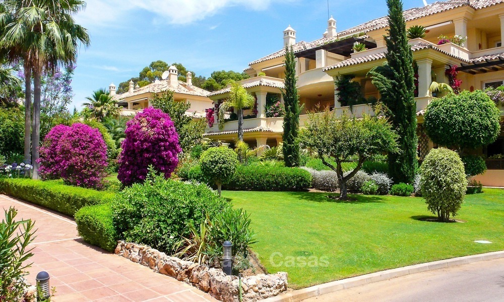 Luxe appartementen en penthouses te koop in exclusief eerstelijngolf complex in Nueva-Andalucia, Marbella 2310