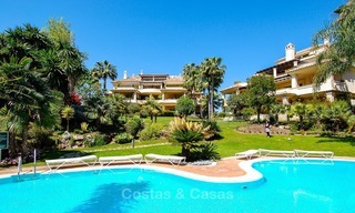Luxe appartementen en penthouses te koop in exclusief eerstelijngolf complex in Nueva-Andalucia, Marbella 2325 