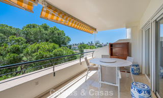 Luxueus duplex penthouse te koop direct aan de golfbaan, dicht bij alle voorzieningen in Guadalmina Alta en San Pedro, Marbella 806430 