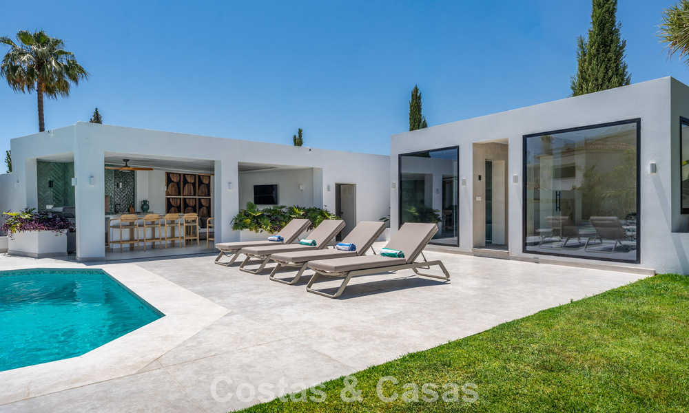 Gloenieuwe, moderne familievilla met zwembad te koop op de New Golden Mile tussen Marbella en Estepona 806635