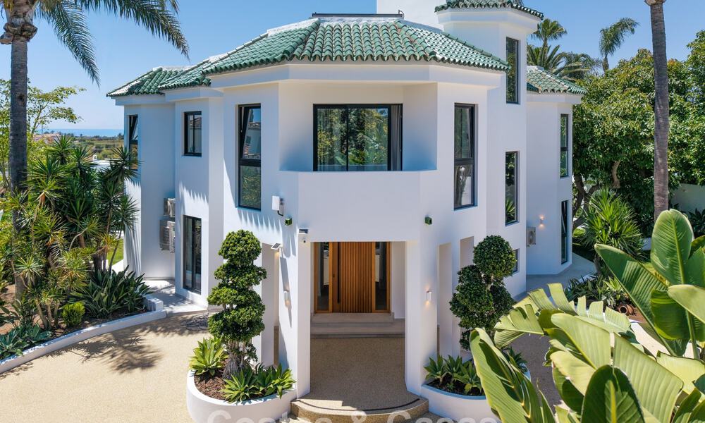 Gloenieuwe, moderne familievilla met zwembad te koop op de New Golden Mile tussen Marbella en Estepona 806640