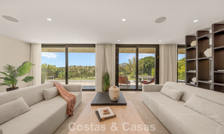 5-slaapkamer eigentijdse villa te koop direct aan de golfbaan in Nueva Andalucia, Marbella 806754 