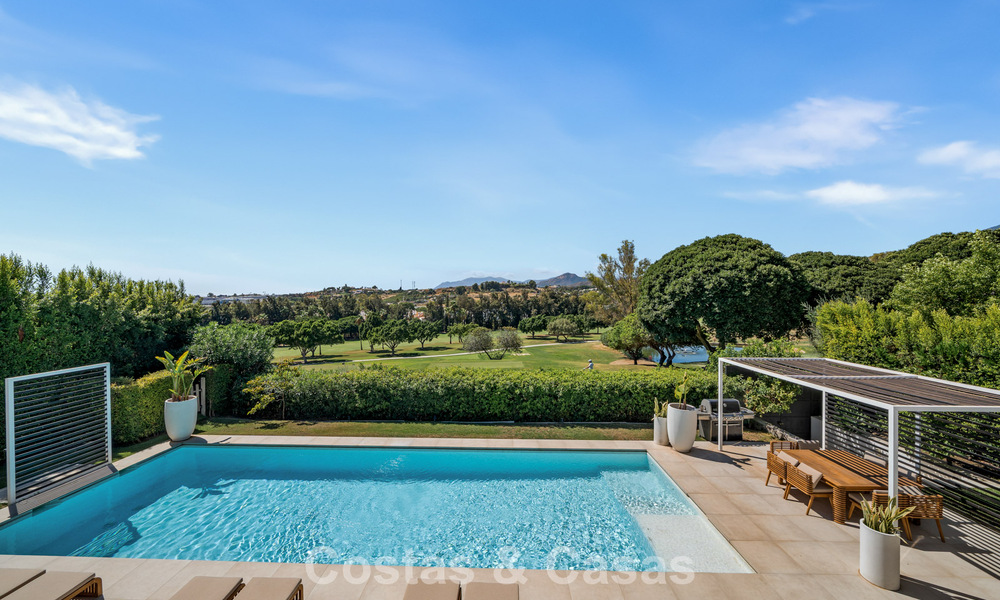 5-slaapkamer eigentijdse villa te koop direct aan de golfbaan in Nueva Andalucia, Marbella 806767