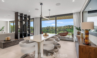 5-slaapkamer eigentijdse villa te koop direct aan de golfbaan in Nueva Andalucia, Marbella 806781 