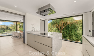 5-slaapkamer eigentijdse villa te koop direct aan de golfbaan in Nueva Andalucia, Marbella 806782 