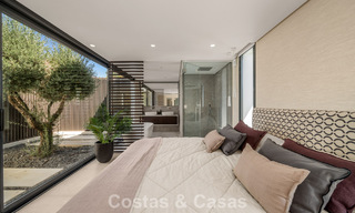 5-slaapkamer eigentijdse villa te koop direct aan de golfbaan in Nueva Andalucia, Marbella 806784 