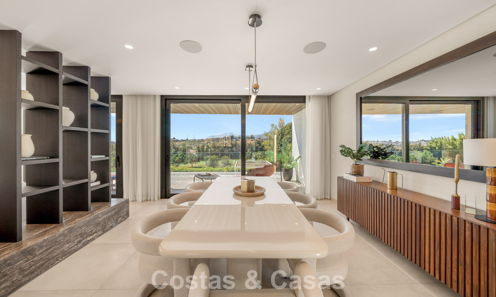 5-slaapkamer eigentijdse villa te koop direct aan de golfbaan in Nueva Andalucia, Marbella 806787