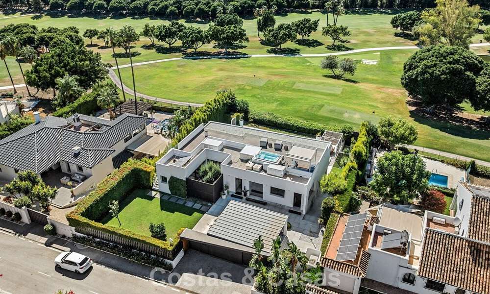 5-slaapkamer eigentijdse villa te koop direct aan de golfbaan in Nueva Andalucia, Marbella 806793