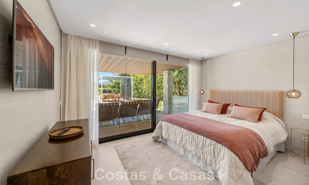 5-slaapkamer eigentijdse villa te koop direct aan de golfbaan in Nueva Andalucia, Marbella 806805