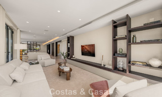 5-slaapkamer eigentijdse villa te koop direct aan de golfbaan in Nueva Andalucia, Marbella 806808 